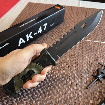 Ловен тактически нож за оцеляване AK-47 с компас и кремък 